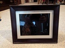 coby electronic picture displayer and cables