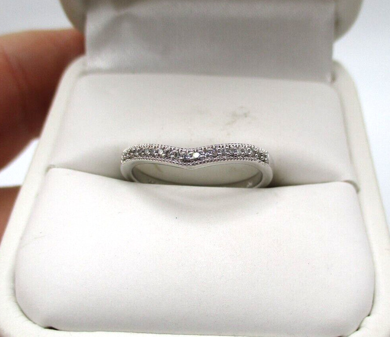 14K White Gold 21 Diamond Pave Chevron Ring Size 7