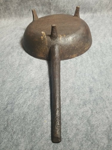 18th Century Cast Iron 9 1/2" Round Spider Skillet - Picture 3 of 7
