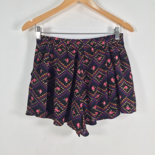 ValleyGirl womens shorts size 8 black geometric stretch 027810 - Picture 4 of 10