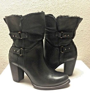 ugg jayne boots black