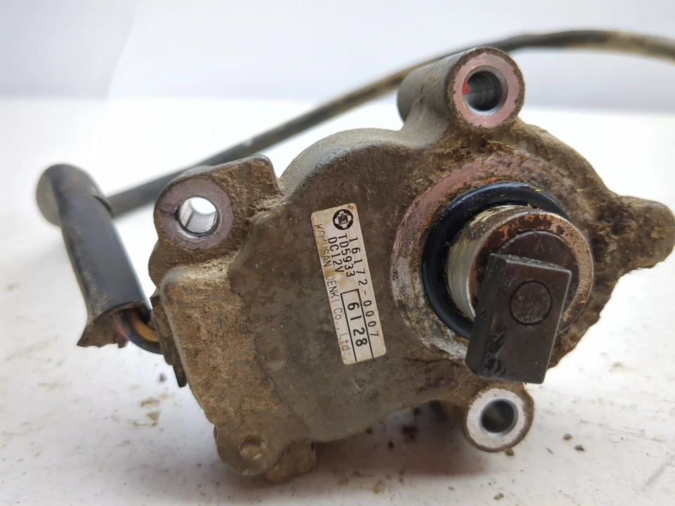 03-13 Kawasaki Prairie 360 4X4 Front Differential Actuator 16172-0007 - Image 3 of 4