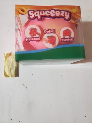 Squeeezy Peach Squishy Fidget Toy Sunny Days Brand New Sealed Fast Ship
