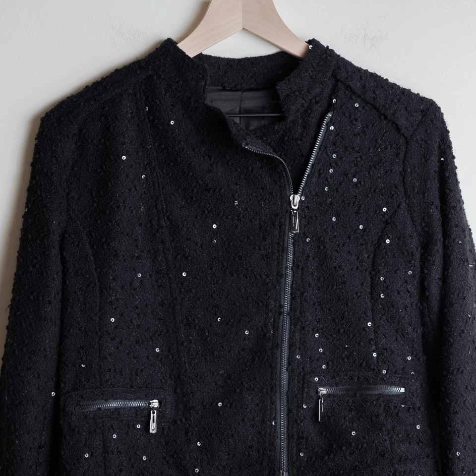Jaqueta de Moto Forever 21 Lantejoulas M Preta Assimétrica Zíper Feriado Ousado Sem Etiqueta de Tamanho - Imagem 2 de 4