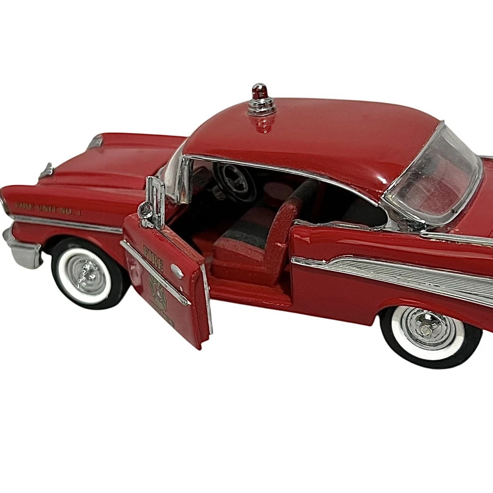 1957 Chevy Bel Air Fire Chief Car Franklin Mint 1/43 Diecast Red Opening Doors - Image 3 of 4