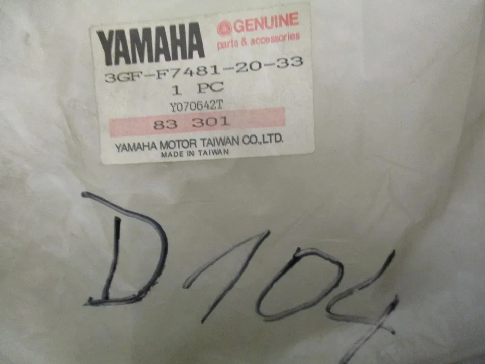 Verkleidung 3GF-F7481-20-33 Trittbrett D104 Yamaha CR 50Z Fußtritt unten Helmfac - Bild 2 von 4