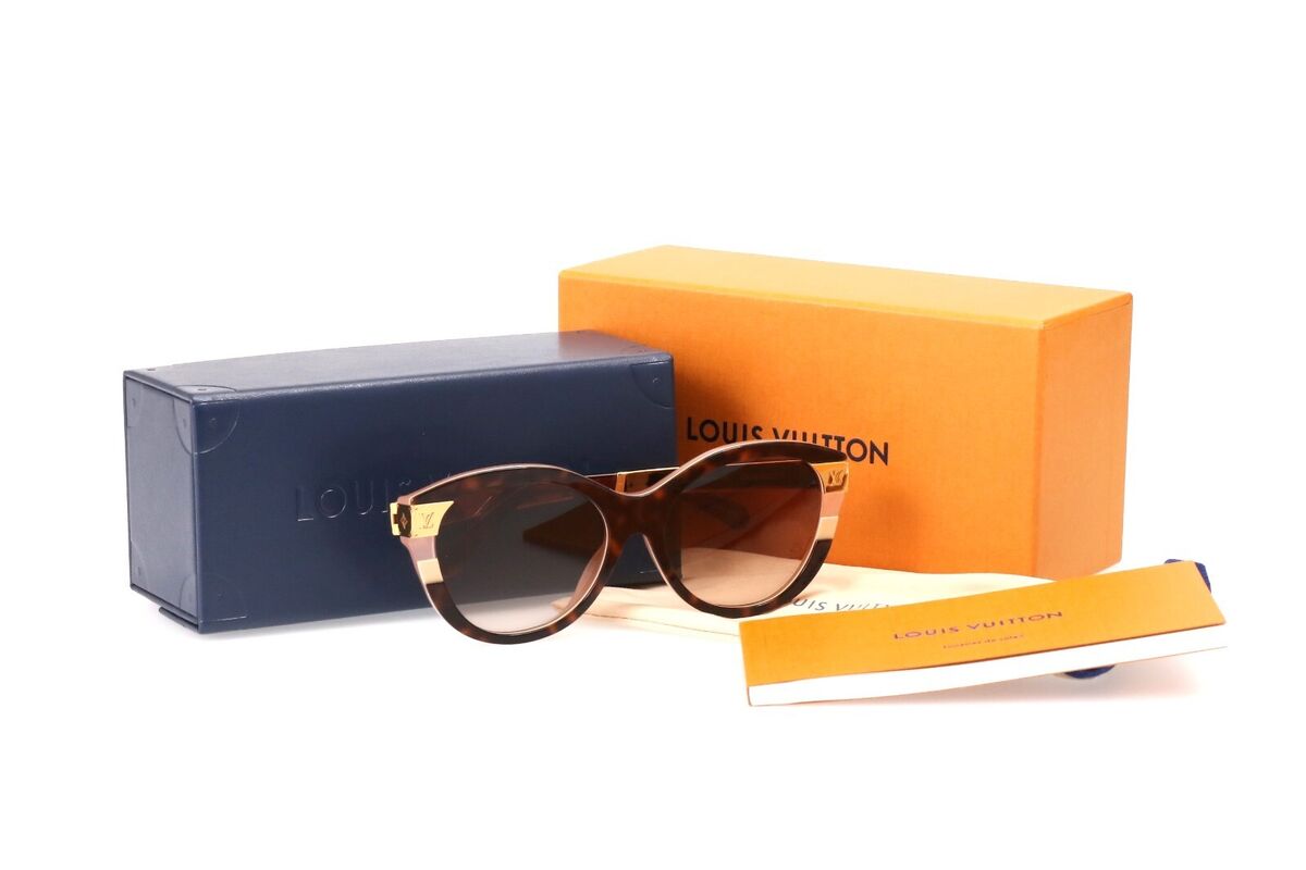 6965/LOUIS VUITTON LV PETIT SOUPCON CAT EYE SUNGLASSES 6965/LOUIS VUITTON LV PETIT SOUPCON CAT EYE SUNGLASSES