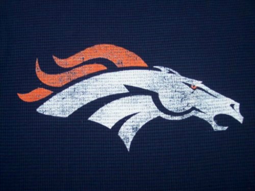 Denver Broncos Men's Distressed Logo Long Sleeve Thermal Shirt - Afbeelding 2 van 2