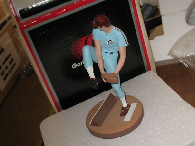 STEVE CARLTON Signed GARTLAN 9” Ceramic Figurine ~ Philadelphia