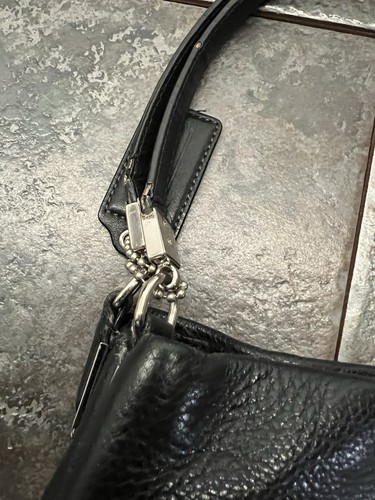 Borsa a tracolla Coach Madison Phoebe in pelle nera con triplo scomparto 24621 - Foto 8 di 17