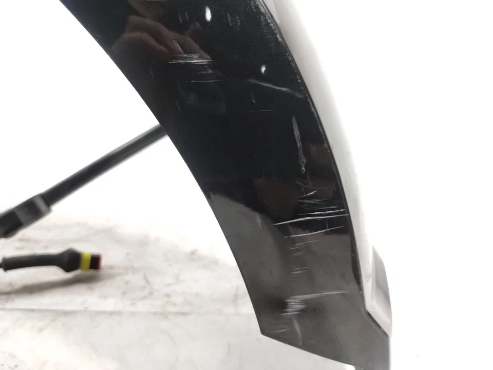 2011 Can-Am Spyder RT 990 переднее левое крыло черный - Изображение 3 из 4