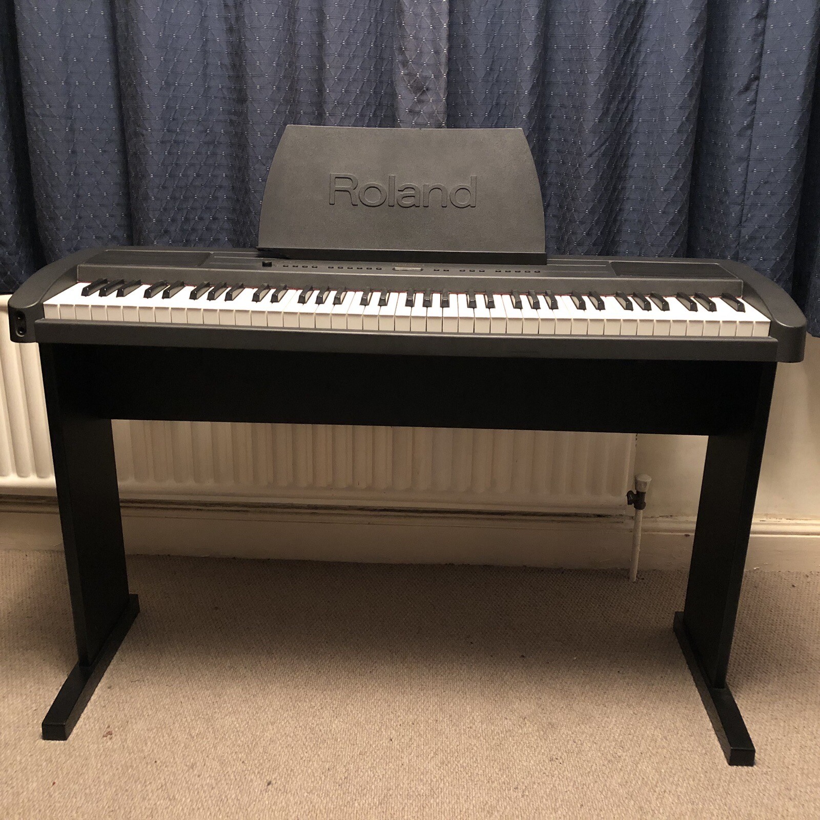 EP 760 Roland Digital Piano Keyboard 76 Weighted Keys and Roland