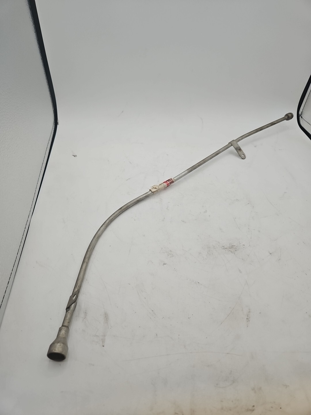 BENTLEY & ROLLS ROYCE ASSY DIPSTICK TUBE (UE42840)