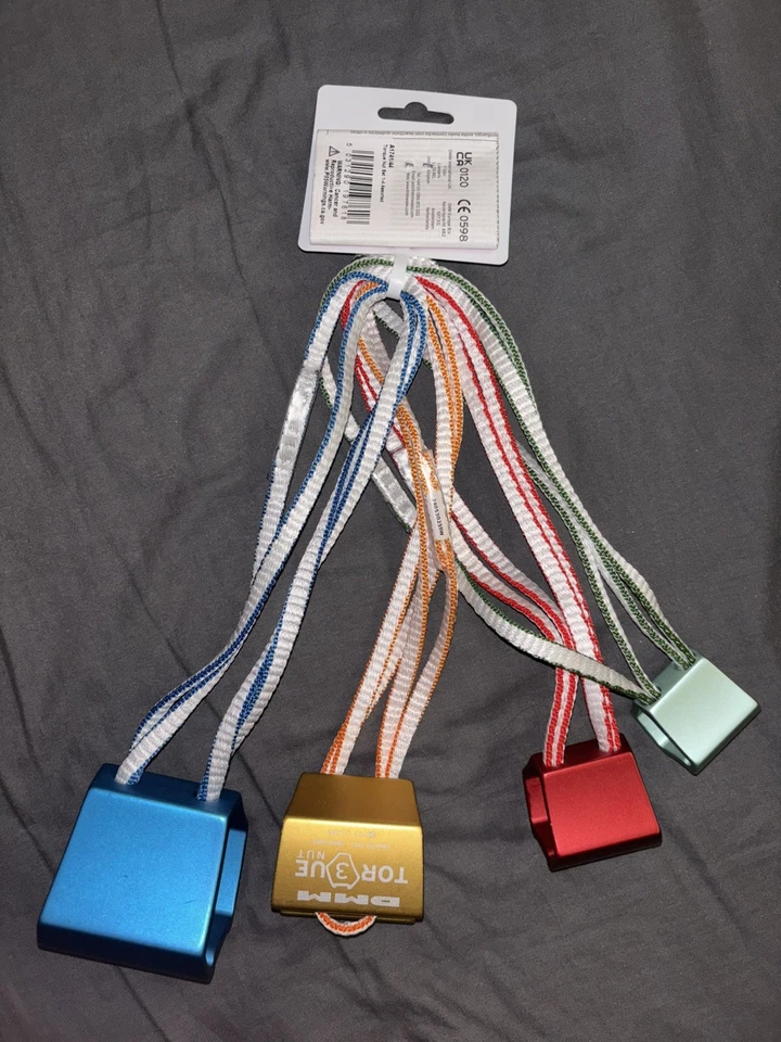 DMM Torque Nut Set Size 1-4 Traditional Rock Climbing Protection - Image 2 of 3
