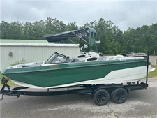 2025 Nautique GS22  Teton Green