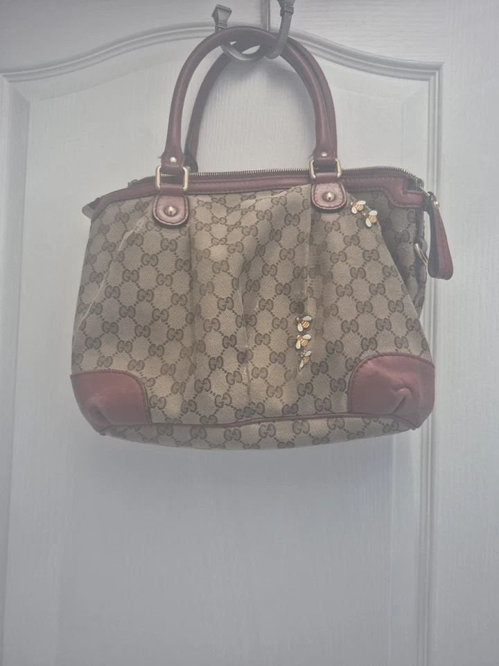 Gucci Satchel Red Leather Bee Theme 13 Long By 10 High - Image 2 of 4