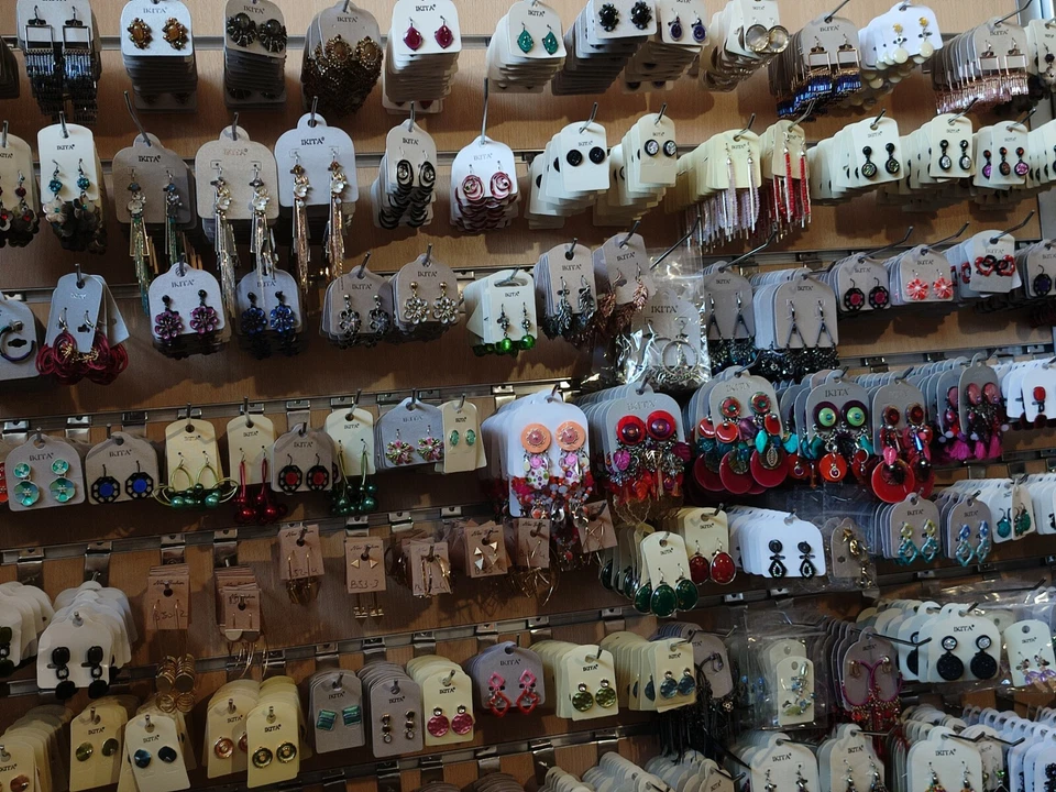 Lot 50 Boucles doreilles IKITA - Lot revendeur - Bijoux Fantaisie - Immagine 4 di 4