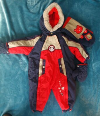 Gusti Baby Snowsuit-12 m-Navy/Orange-Canada Made-Warm-EUC-Mittens & Scarf