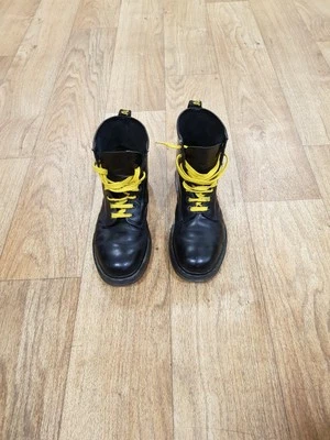 Dr. Martens 1460 Black Leather Lace-Up Ankle Combat Boots UK 7, Barely Worn