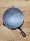 WAGNER WARE CAST IRON SKILLET #10..STRAIGHT LOGO..HEAT RING..DOUBLE SPOUT