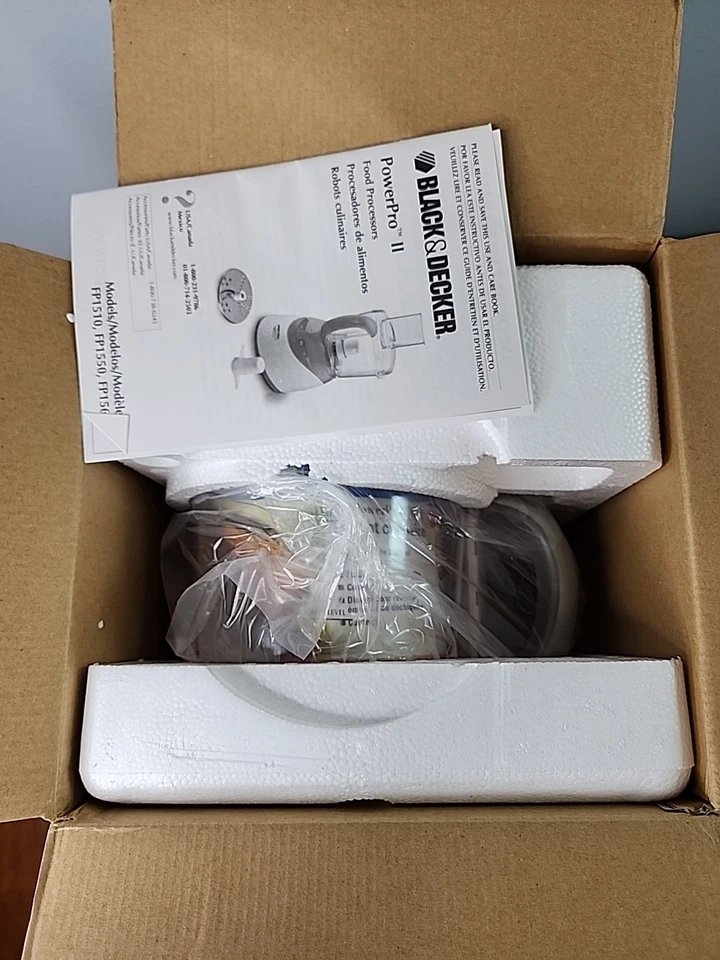 Black & Decker Power Pro II 10 Cup Food Processor FP1510 Open Box New - Image 2 of 4