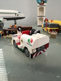 LEGO City cargo terminal 60022 Incomplete