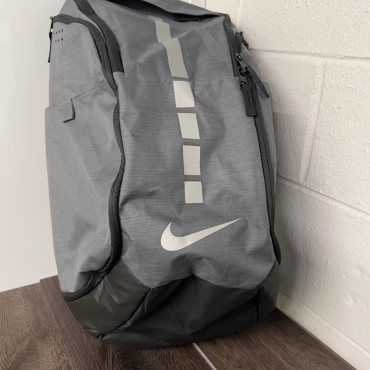 Nike Basketball School バックパック グレー Nike Unisex Hoops Elite Unisex Pro Basketball Backpack- Dark Grey