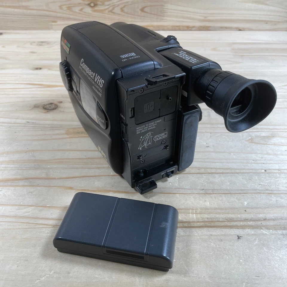 JVC GR-AX360EG Compact VHS Camcorder 14x Zoom - Bild 3 von 4