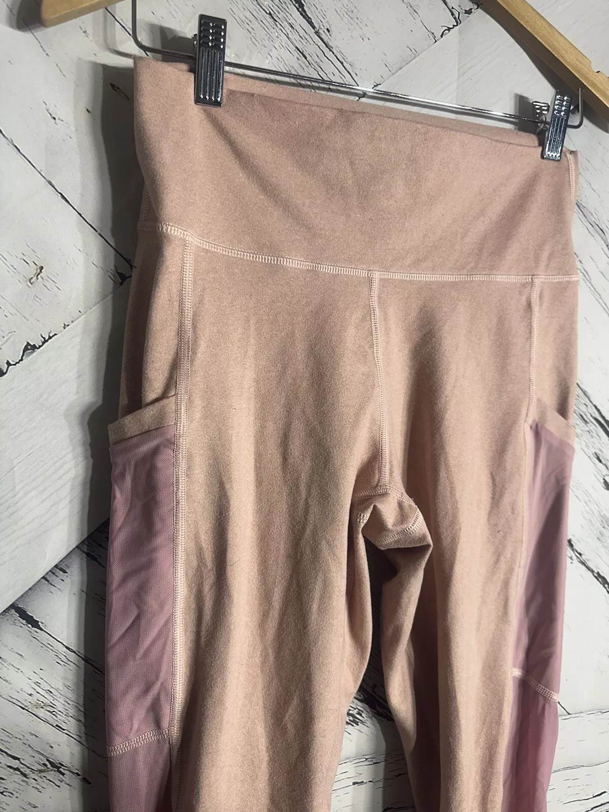fabletics side pockets leggings