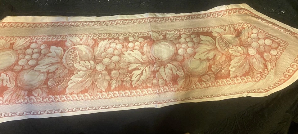 Tessitura Toscana Telerie Linen Table Runner 90 X 15 Toile Fruit Pink - Image 2 of 4