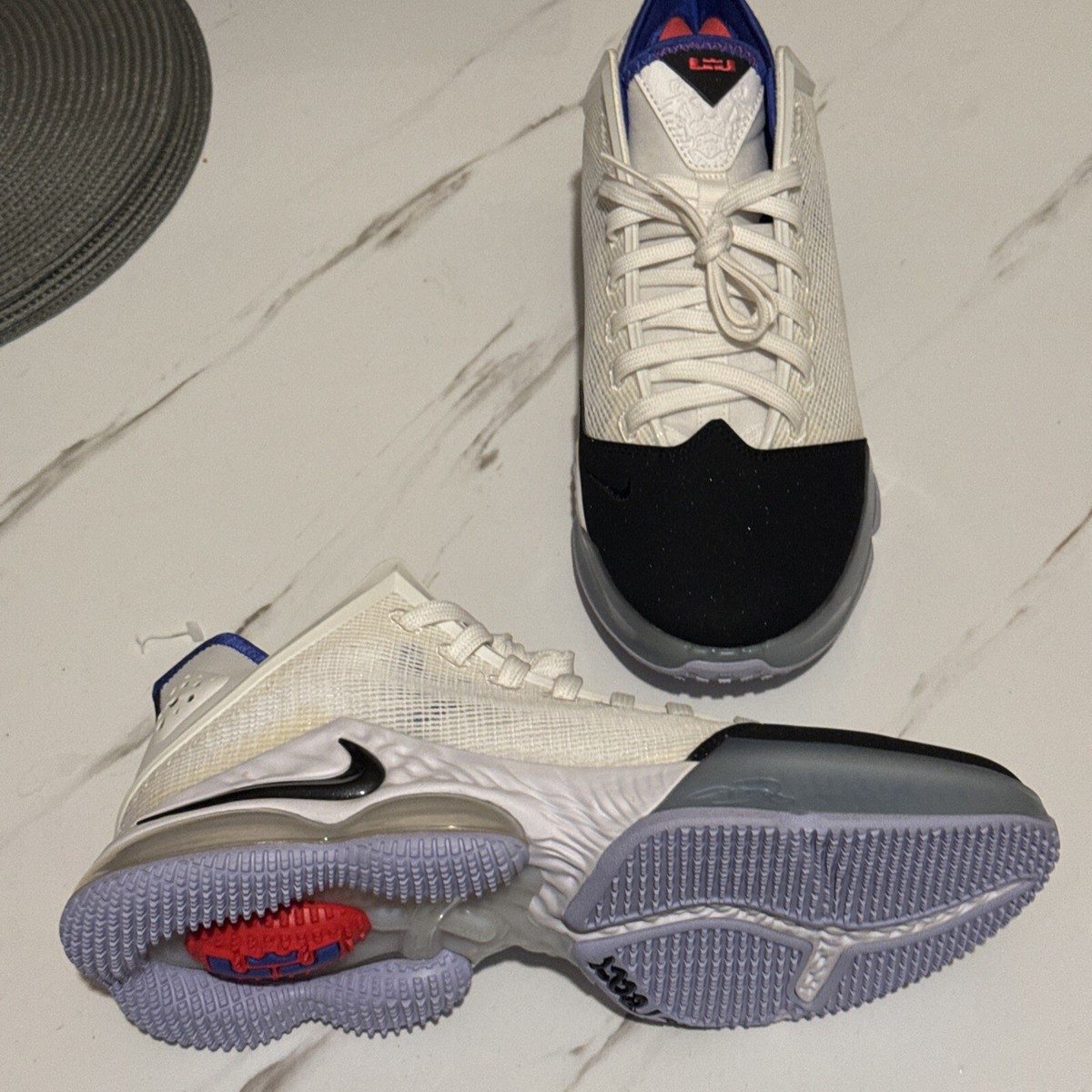 Nike LeBron James XIX 19 Low White Medium Blue Black Toe 