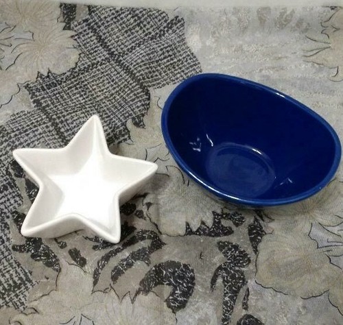 Rachael Ray and IQ Accessories Lot 5 x 2 1/4" Ramekin and 1 1/2 x 4 1/4" Star - Picture 2 of 4