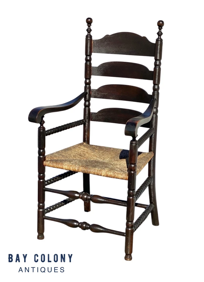 Silla con respaldo de escalera estilo Queen Anne atribuida a Wallace Nutting Foto 2 de 4