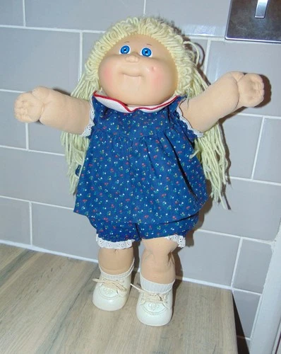 Vintage Cabbage Patch Kids Doll Blonde, Blue Eyes, Dimple, Blue Outfit - VGC