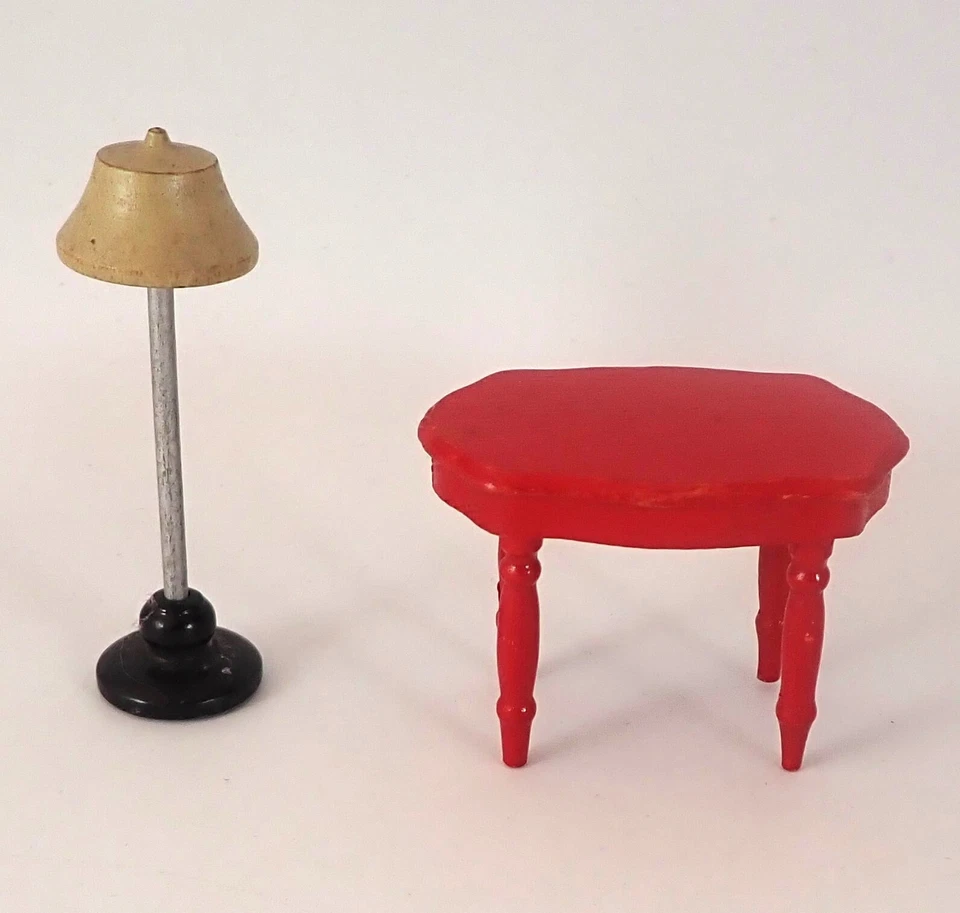 Strombecker Sofá Rojo Sillón Mesa y Lámpara de Pie 1:16 Casa de Muñecas Sofá 4 Piezas Foto 4 de 4