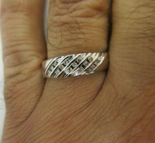 14K Gold Diamond Wedding Band Diamond 1/3 Carat   3.30 Grams   Value 3K 