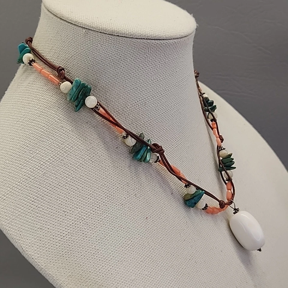 Stone Pendant Necklace Turquoise Howlite Green Chips White Nugget 18" - Image 3 of 4