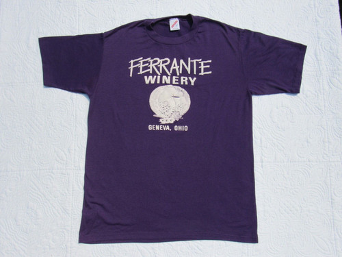 VINTAGE PURPLE T SHIRT FERRANTE WINERY GENEVA OHIO LARGE 42-44 WINE