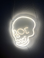 Carreysign Letrero de Neón LED en Forma de Calavera 14"x10" Luz Lámpara Bar Club Fiesta EM