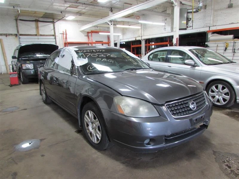 Engine Cover Nissan Altima 2005 05 875338 Foto 3 de 4