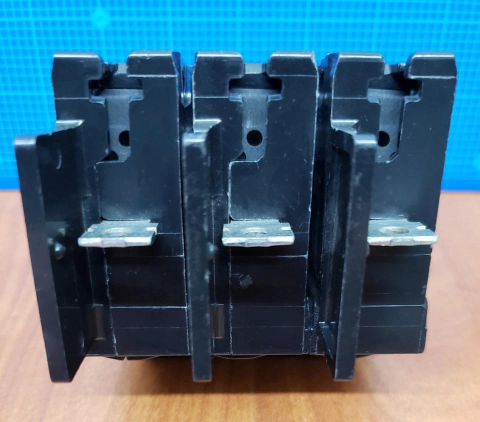 Siemens BQ3B060 Circuit Breaker - Image 4 of 4