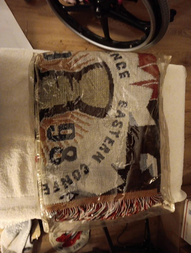 Manta tejida campeonato Copa Stanley 1998. Foto 3 de 4