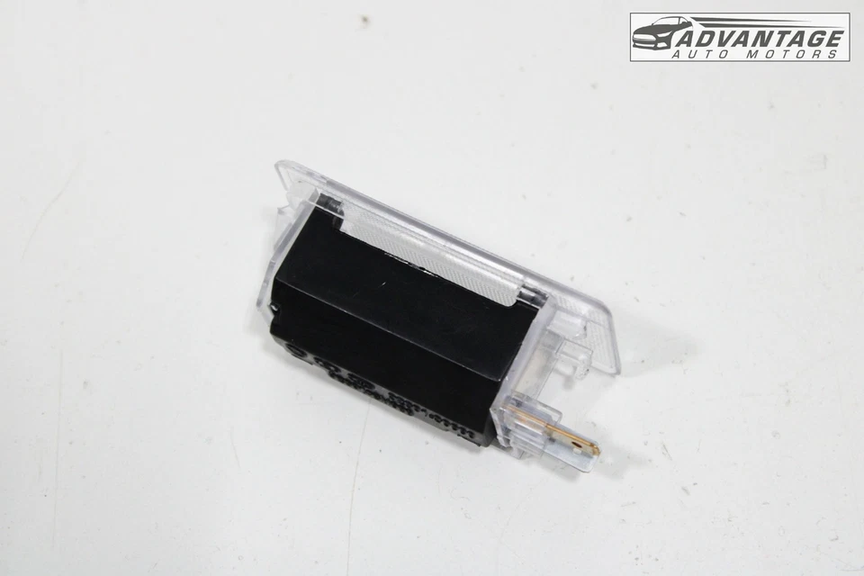 KIA K5 2021-2025 SEDÁN MALETERO TRASERO EQUIPAJE INTERIOR CORTESÍA LUZ LÁMPARA OEM Foto 4 de 4