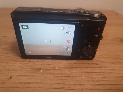 Nikon Coolpix S9100, Kompaktkkamera Silber - Bild 3 von 6