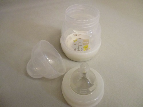 MAM Vented Base 4 Ounce Anti-Colic Baby Bottle - Picture 6 of 8