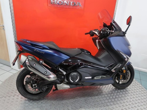 2019 '69' Yamaha TMAX 530 DX - Picture 10 of 14
