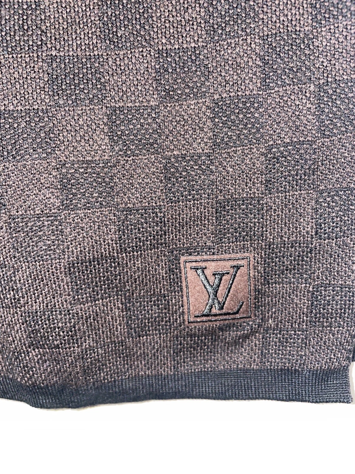 Foulard Louis Vuitton et foulard Versace   Occasion et 100% authentique