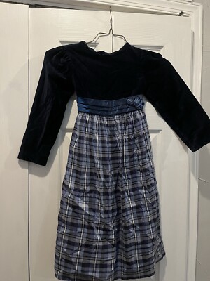 Laura Ashley Girls dress Size 6 Satin And Silk With Belt And Floral Accent