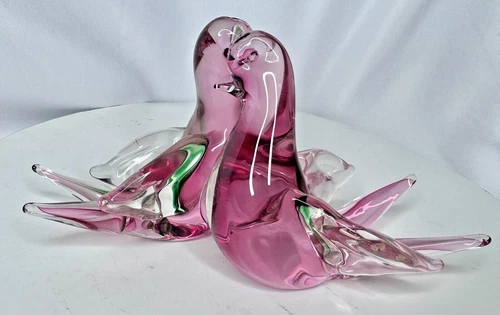 VTG UNKNOWN MAKER SIGNED Murano? Collectible Art Glass Love Birds Doves Figurine