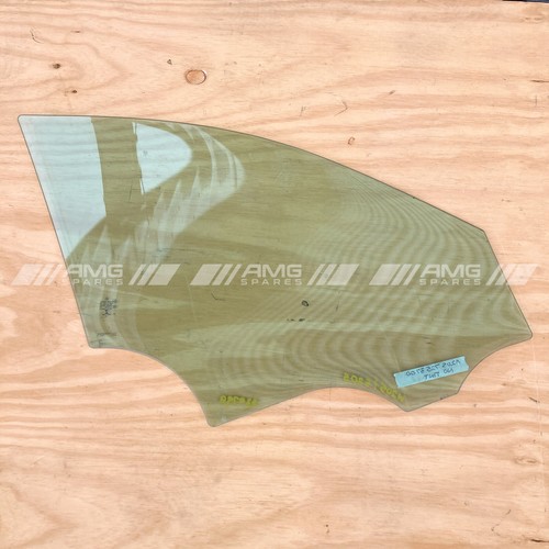 Genuine Mercedes OEM W205 S205 C Class front left door window glass A2057253700 - Picture 2 of 4